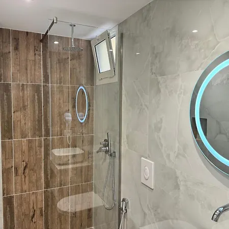 ホテル Potami Seashell ヒマラ