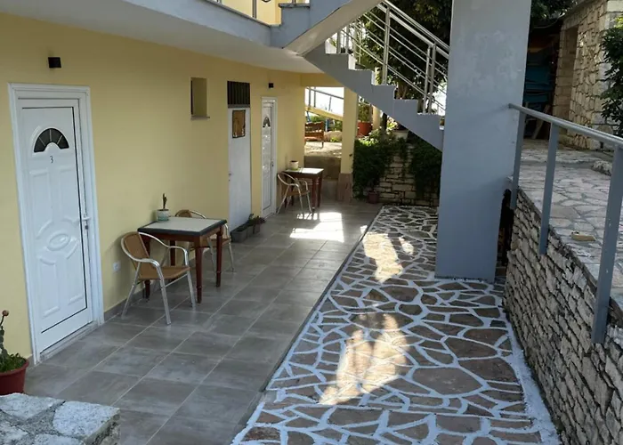 Potami Seashell Hotel