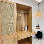 Hotel Potami Seashell