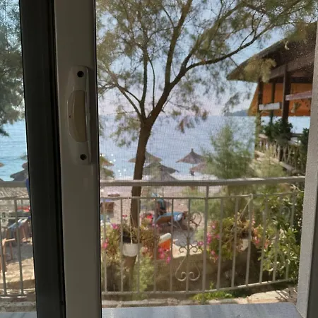 Potami Seashell 酒店