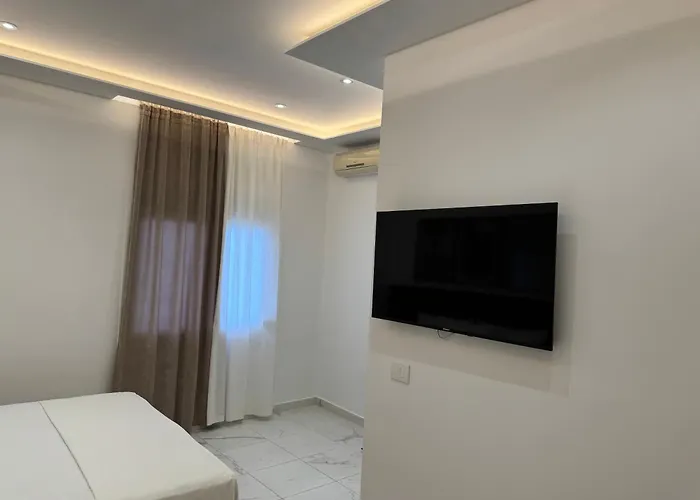 Potami Seashell Hotel *