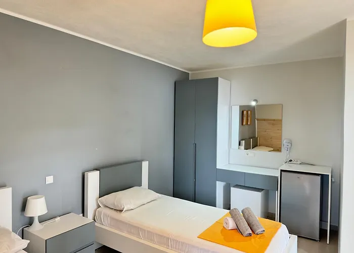 Potami Seashell Himara