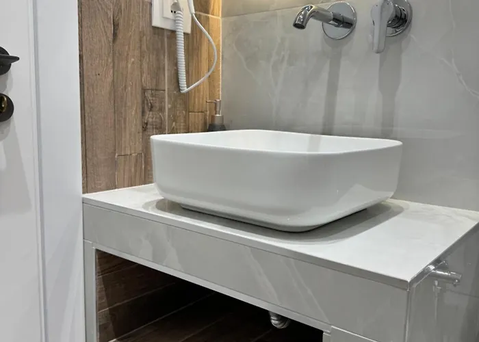 Potami Seashell Hotel *