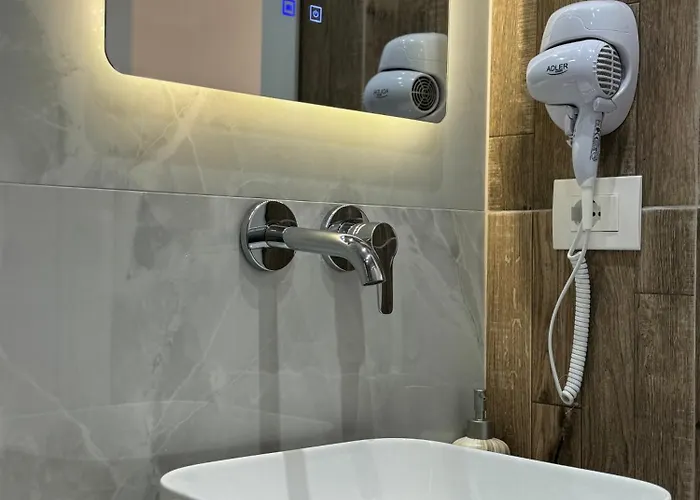 Potami Seashell Himara